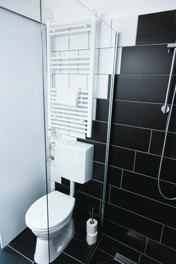 Black & White Apartment With A Gift Soft Panda Budapest Exterior photo